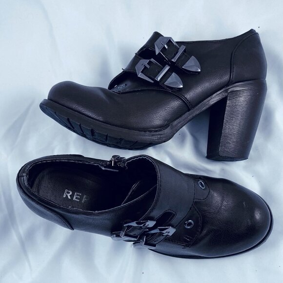 Black Report Low Cut Ankle Boot - Picture 4 of 4